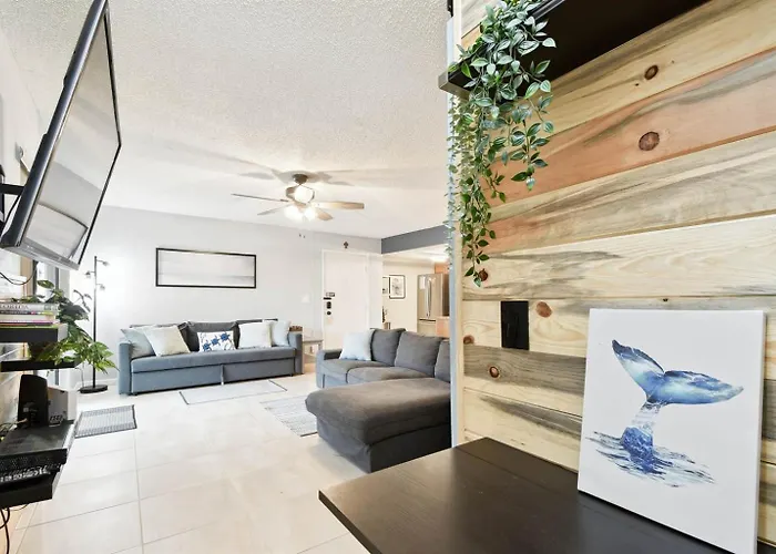 Intracoastal 5 Min Walk To The Beach! Apartamento