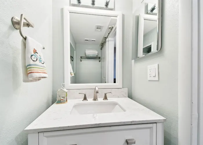 Intracoastal 5 Min Walk To The Beach! Apartamento *